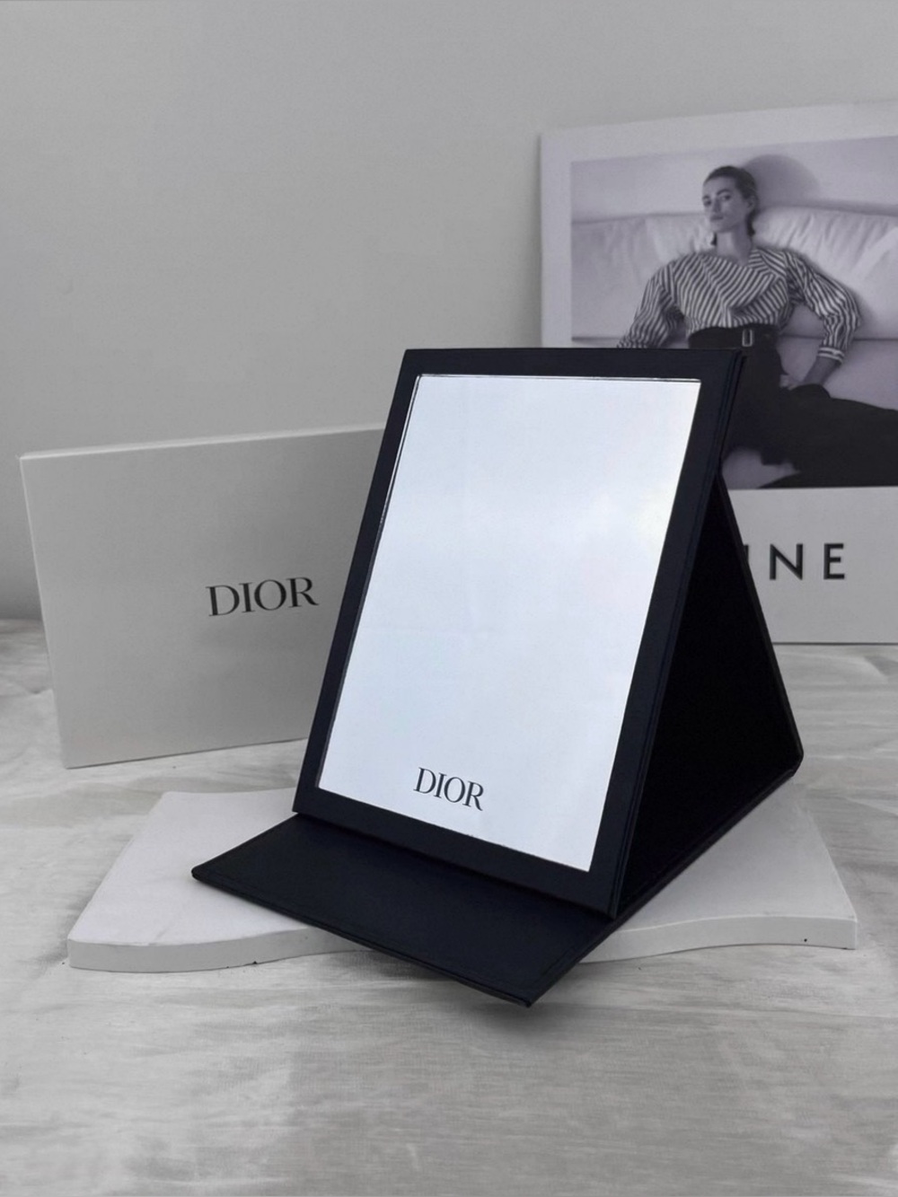 Dior Beauty Stand Foldable Mirror